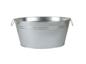 Oval zinc bucket with metal handle
