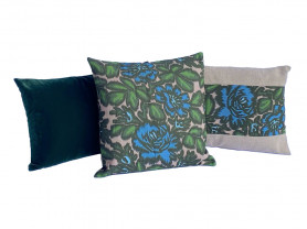 Cushion set combination with blue flowers