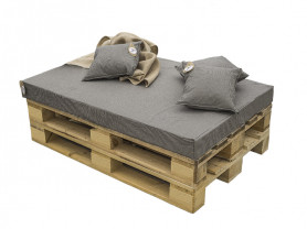 Pallet sofa