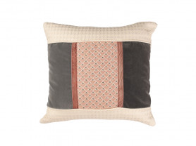 Paloma Cushion 02