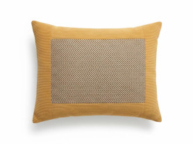 Cojín pana mostaza con estampado