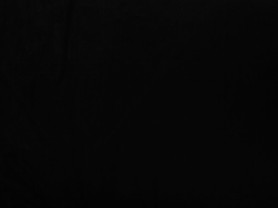 Mantel de terciopelo negro