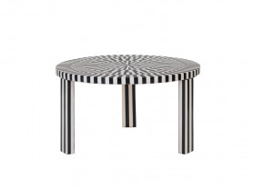 Vitta table with 3 legs